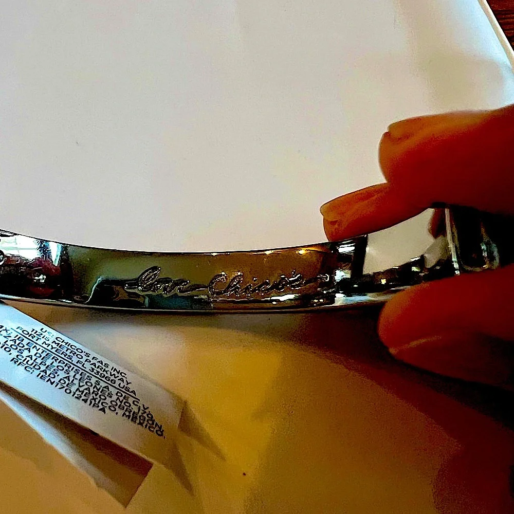 NWTElegantClassicStylish LOVE Bracelet.SilverTone.Solid.DoubleClaspVery Secure.